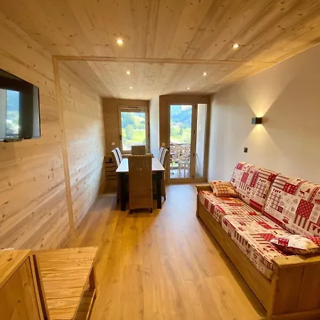 Appartement Renove 8 Pers Centre Village La Clusaz, Balcon Sud, Proche Commerces Et Pistes - Fr-1-459-15 La Clusaz